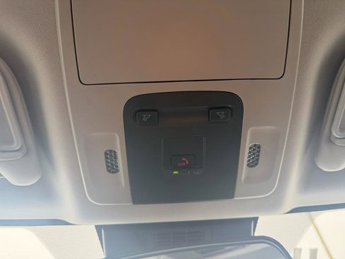 Used 2025 Toyota Camry LE image 24