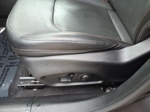 Used 2023 Jeep Compass Latitude image 15