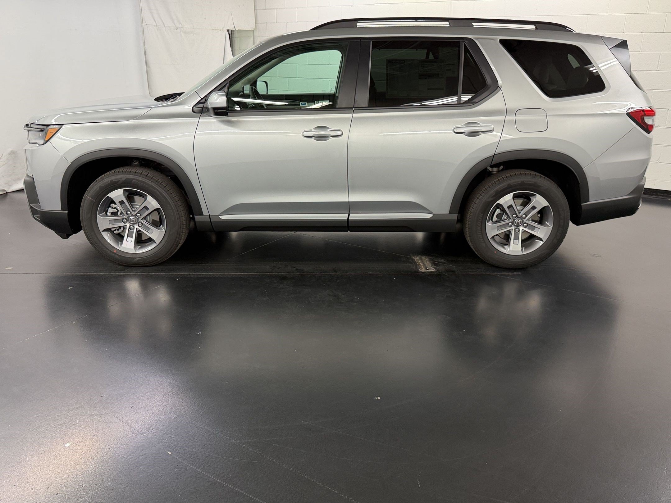 New 2026 Honda Pilot EX-L image 2