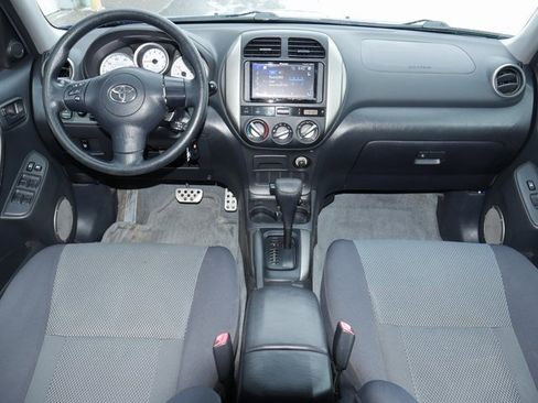 Used 2005 Toyota RAV4 4WD image 4