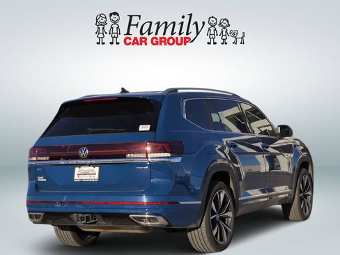 Used 2025 Volkswagen Atlas SEL Premium R-Line image 4