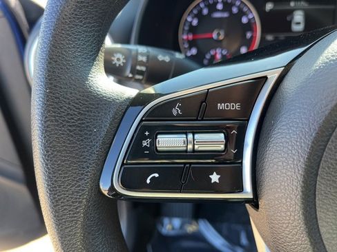 Used 2023 Kia Forte LXS image 16