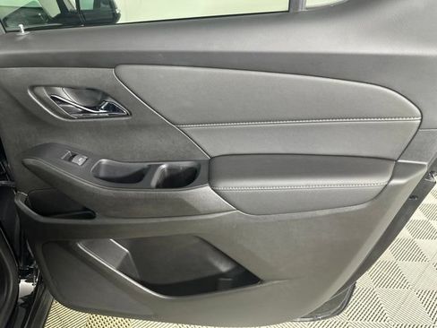 Used 2022 Chevrolet Traverse LT w/ Midnight/Sport Edition AWD/4WD image 24