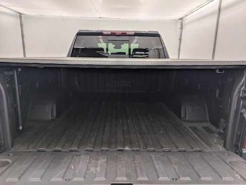Used 2022 Chevrolet Silverado 1500 High Country w/ High Country Premium Package AWD/4WD image 34