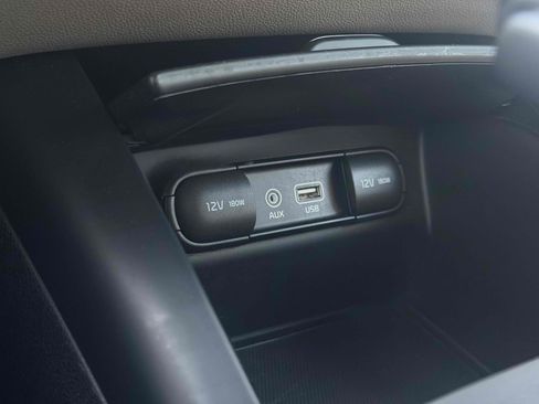 Used 2020 Kia Sorento LX FWD image 27
