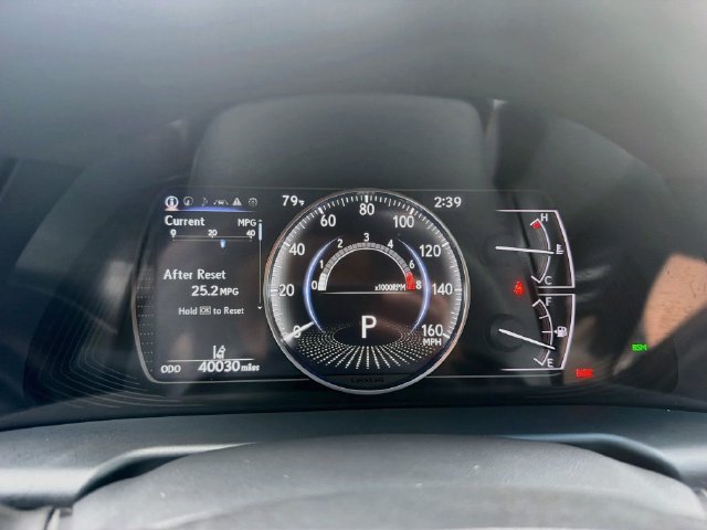 Used 2022 Lexus ES 350 Ultra Luxury w/ Accessory Package 2 FWD image 38
