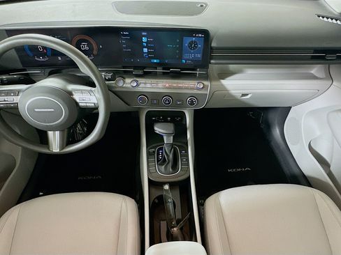 Used 2025 Hyundai Kona SE FWD image 27
