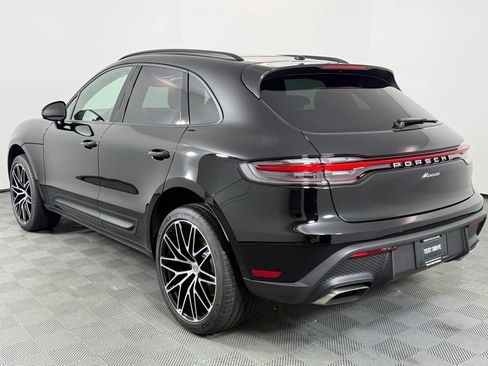 Certified 2026 Porsche Macan AWD/4WD image 3