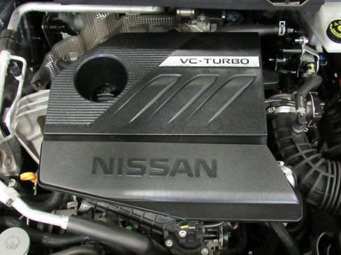 Used 2023 Nissan Rogue S AWD/4WD image 22