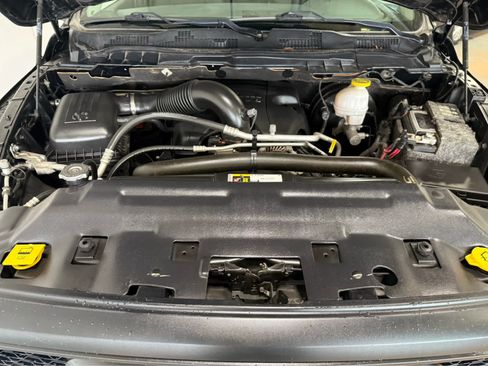 Used 2019 RAM 1500 Warlock AWD/4WD image 12