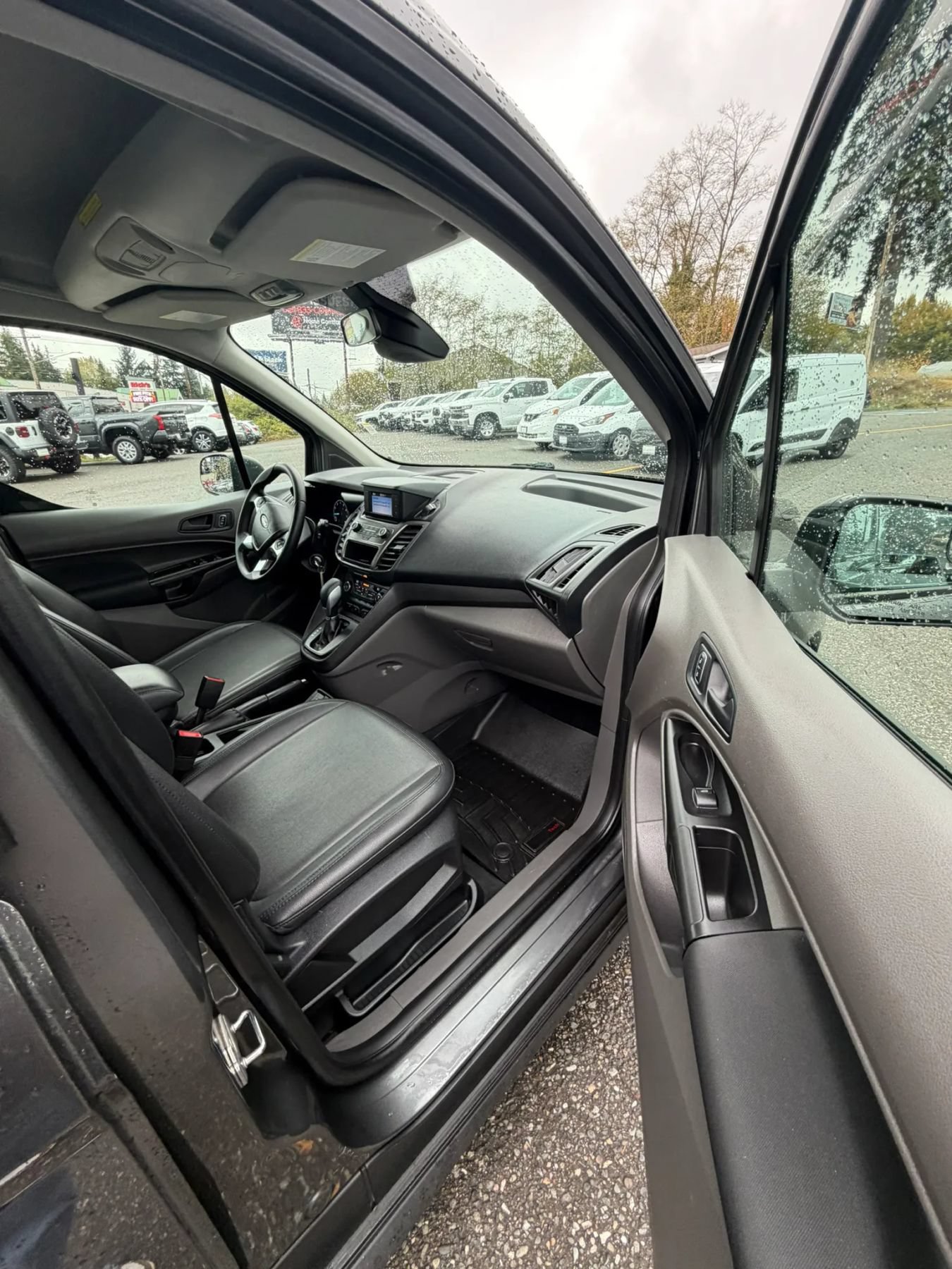 Used 2019 Ford Transit Connect XL FWD image 24
