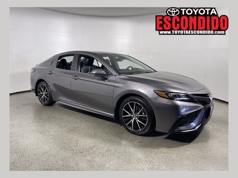 Certified 2023 Toyota Camry SE w/ Convenience Package FWD image 1