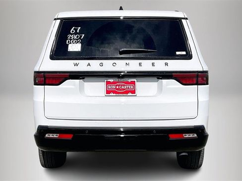 New 2025 Jeep Wagoneer L Series II image 3