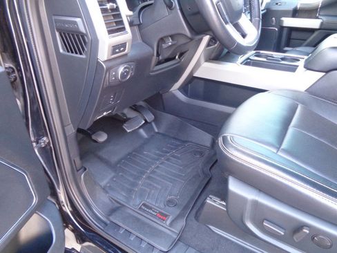 Used 2020 Ford F250 Lariat w/ Chrome Package image 91