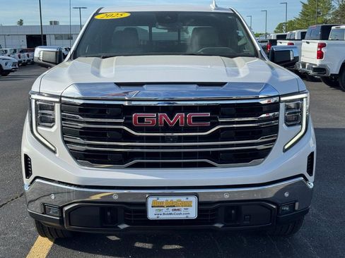 Certified 2025 GMC Sierra 1500 SLT w/ SLT Premium Plus Package AWD/4WD image 9