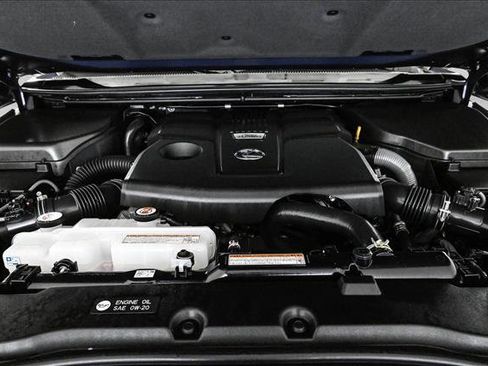 Used 2025 Lexus GX 550 w/ Accessory Package (2T) image 23