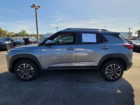 Used 2024 Chevrolet TrailBlazer LT w/ Driver Confidence Package FWD image 7