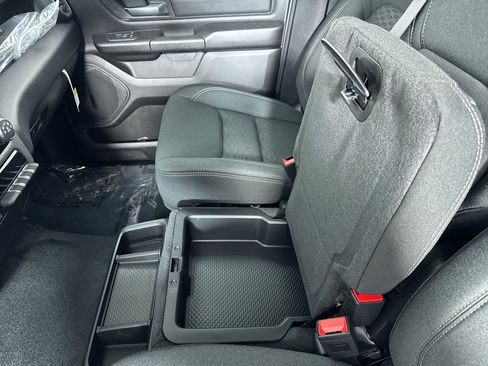 New 2026 RAM 1500 Tradesman AWD/4WD image 12