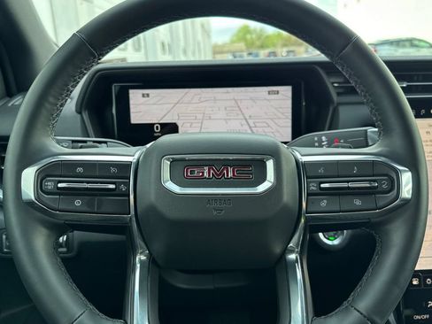 Used 2026 GMC Terrain Elevation AWD/4WD image 25