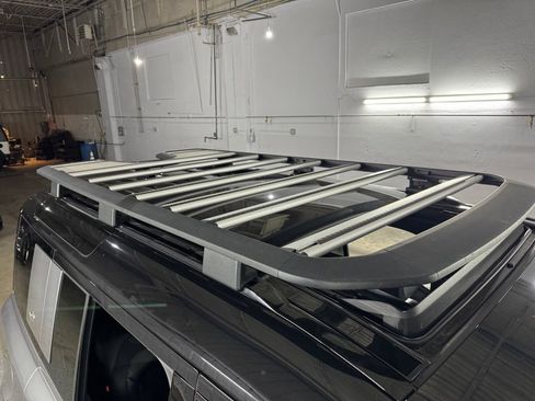 Used 2022 Land Rover Defender 110 X-Dynamic SE image 55