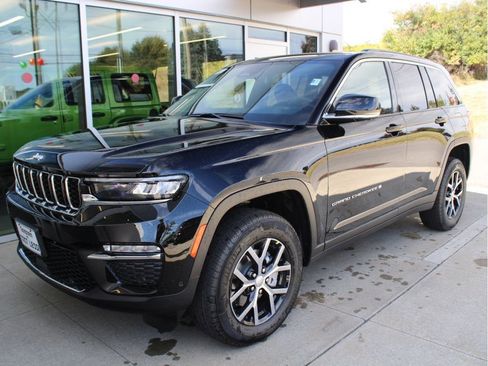 New 2025 Jeep Grand Cherokee Limited w/ Luxury Tech Group II image 5
