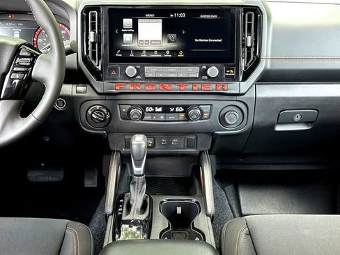Used 2025 Nissan Frontier PRO-4X AWD/4WD image 26