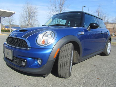 Used 2013 MINI Cooper S image 6