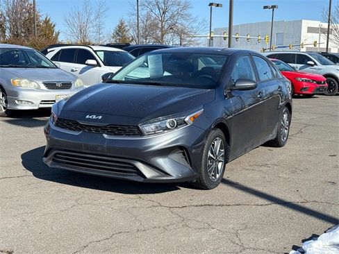 Certified 2023 Kia Forte LXS image 5