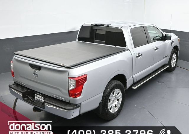 Used 2017 Nissan Titan SV AWD/4WD image 19