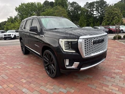 Used 2021 GMC Yukon Denali w/ Denali Premium Package AWD/4WD image 19