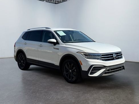 Used 2024 Volkswagen Tiguan Wolfsburg Edition FWD image 3