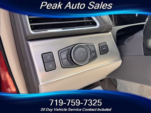 Used 2013 Lincoln MKX AWD image 12