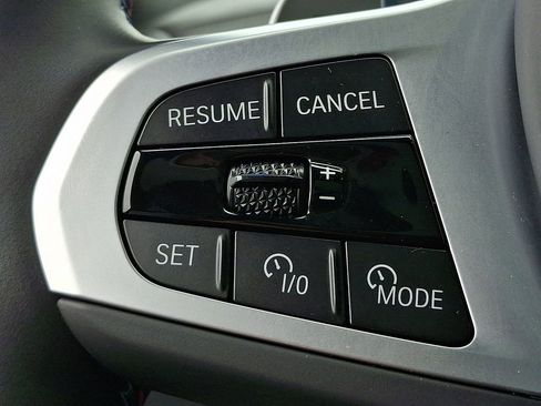 Used 2025 BMW X5 M60i w/ Climate Comfort Package image 22