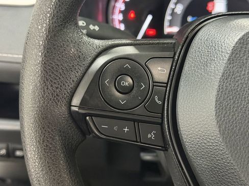 Used 2025 Toyota RAV4 XLE FWD image 24