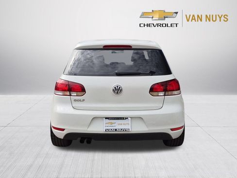 Used 2013 Volkswagen Golf 4-Door FWD image 6