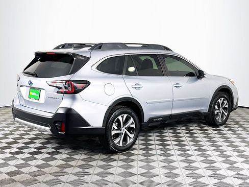 Used 2022 Subaru Outback Limited AWD/4WD image 10