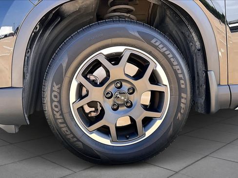 Used 2024 Honda Pilot EX-L image 11