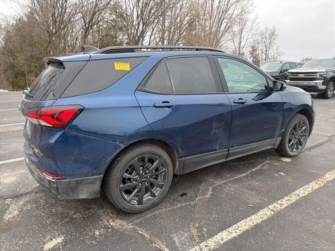 Certified 2023 Chevrolet Equinox RS w/ RS Leather Package AWD/4WD image 3