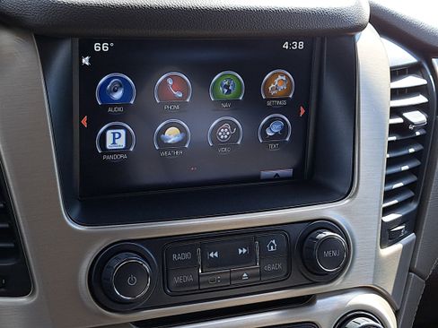 Used 2015 GMC Yukon XL Denali w/ Premium Package image 23