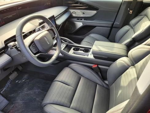 New 2026 Lincoln Nautilus Reserve AWD/4WD image 36