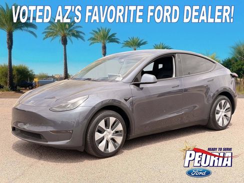 Used 2023 Tesla Model Y Long Range AWD/4WD image 1