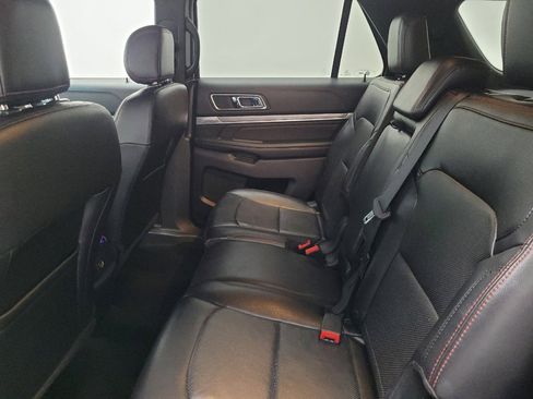 Used 2017 Ford Explorer Sport image 18