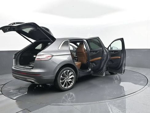 Used 2021 Lincoln Nautilus Reserve AWD/4WD image 33