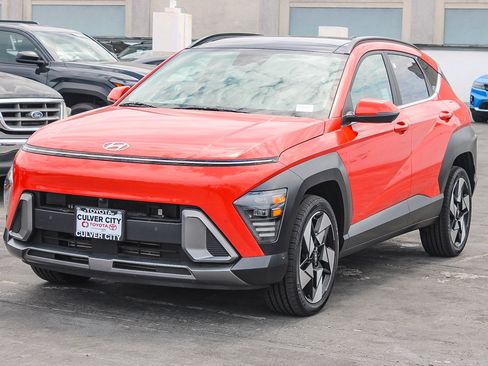 Used 2024 Hyundai Kona Limited AWD/4WD image 3