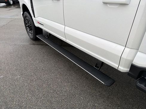 New 2026 Ford F250 Platinum image 17