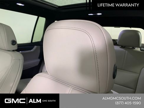 New 2026 GMC Acadia Elevation w/ Black Edition FWD image 16