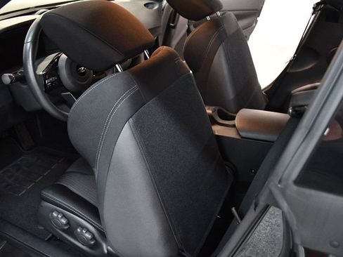 Used 2026 Nissan Z Sport w/ Floor Mat Package RWD image 30