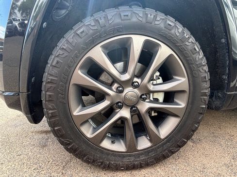 Used 2016 Jeep Grand Cherokee Limited 75th Anniversary AWD/4WD image 6