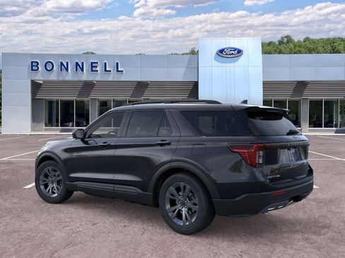New 2026 Ford Explorer Active w/ Active Comfort Package AWD/4WD image 4