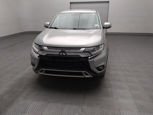 Used 2019 Mitsubishi Outlander SE FWD image 15